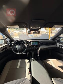 تۆیۆتا کامری